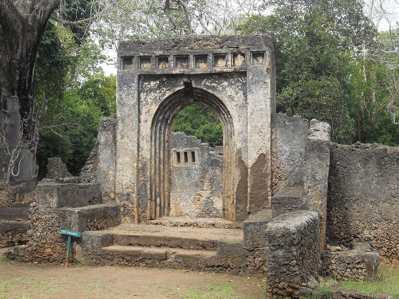 Gede Ruins